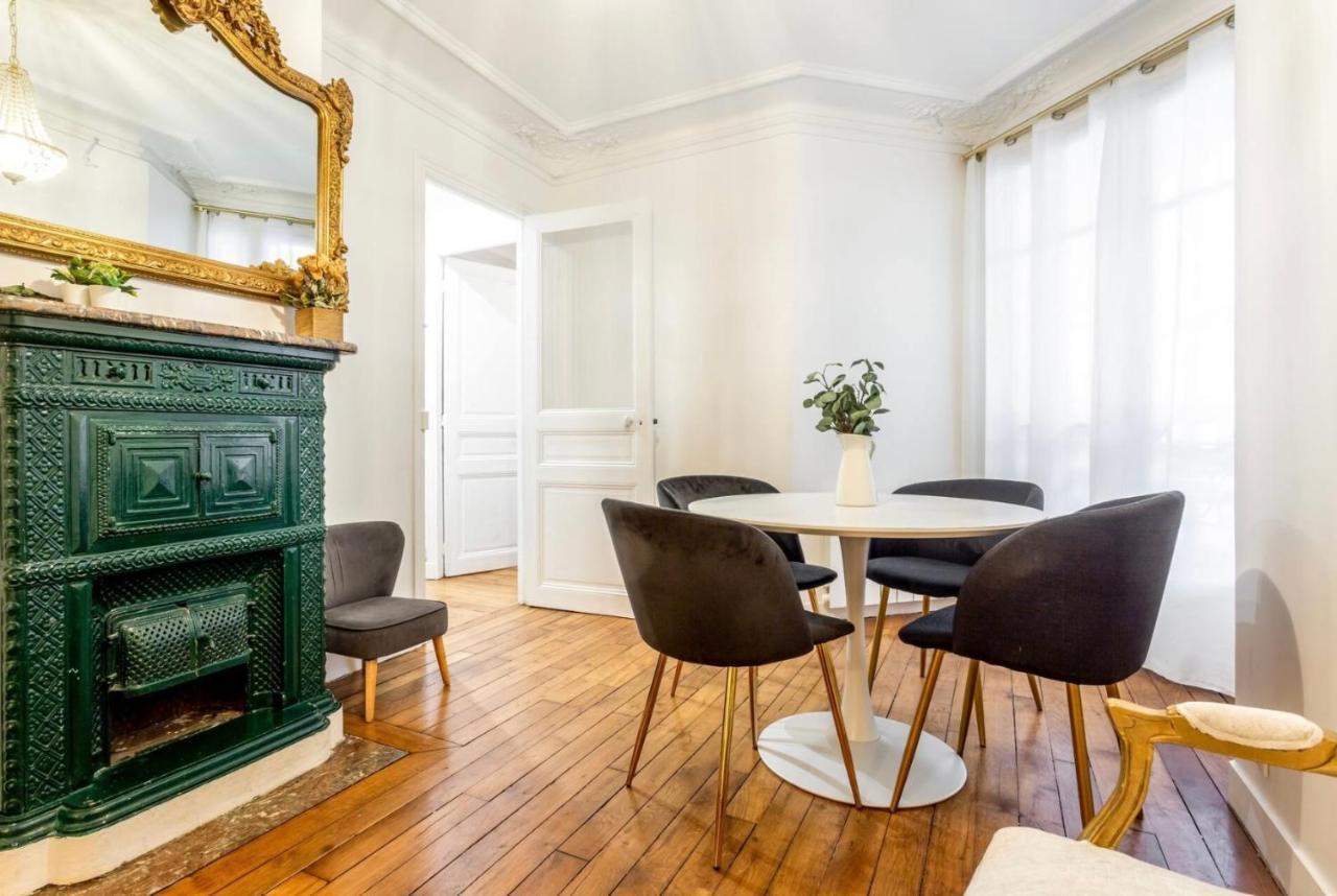 Abbesses - Superbe Appartement Avec Cheminees Paris Eksteriør bilde